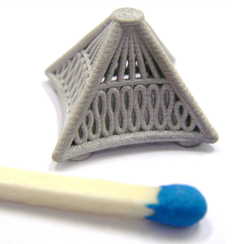 Pyramid800